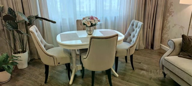Сдается 4-комн. квартира, 107 м²