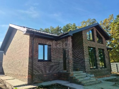 Продается 2-этажный дом, 170 м²