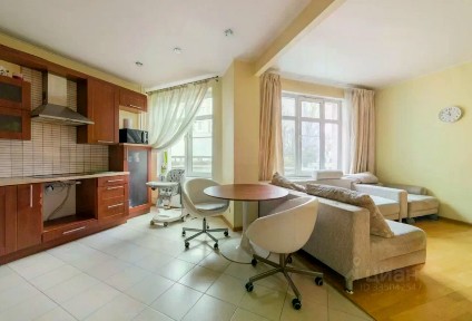 Сдается 2-комн. квартира, 76 м²