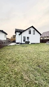 Сдается 2-этажный дом, 178,6 м²
