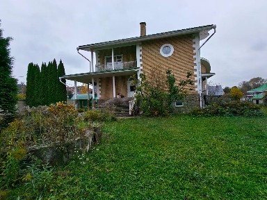 Продается 3-этажный коттедж, 680 м²