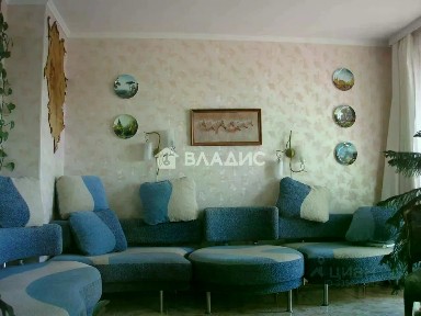 Продается 5-комн. квартира, 157 м²