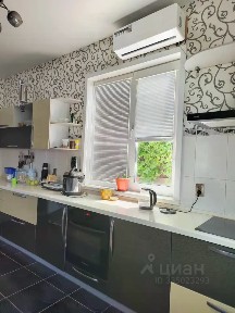 Продается 2-этажный дом, 416 м²