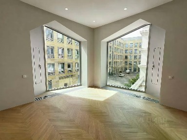 Продаются 3-комн. апартаменты, 96 м²