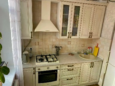 Продается 2-комн. квартира, 72 м²