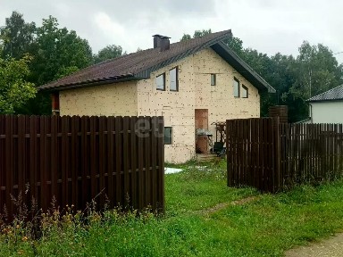 Продается 3-этажный дом, 234,6 м²