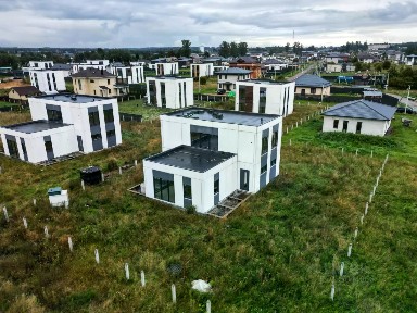 Продается 2-этажный дом, 175 м²