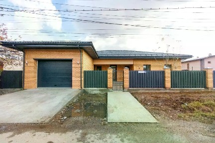Продается 1-этажный коттедж, 175 м²
