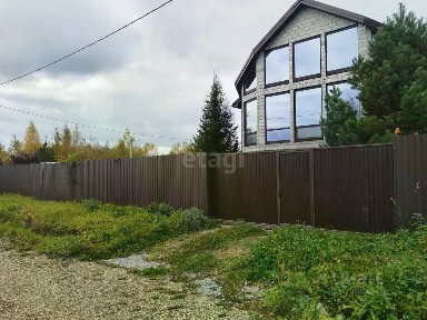 Продается 3-этажный дом, 321,8 м²