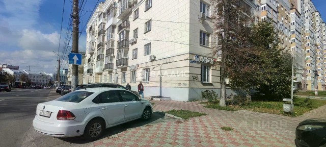 Сдается торговая площадь, 300 м²