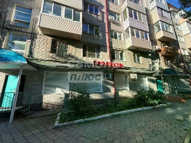 Продается торговая площадь, 211 м²