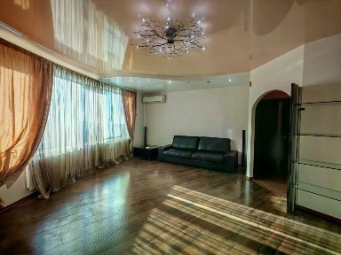 Сдается 3-комн. квартира, 105 м²