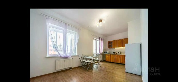 Продается 2-комн. квартира, 54 м²