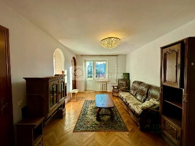 Продается 2-комн. квартира, 53,6 м²