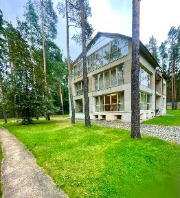 Продается 4-этажный коттедж, 711,3 м²