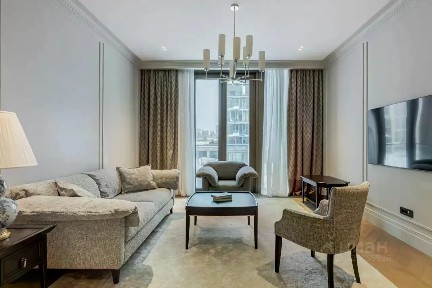 Продается 4-комн. квартира, 135,1 м²