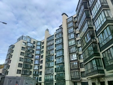 Продается 2-комн. квартира, 100,6 м²