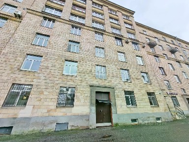 Продается 4-комн. квартира, 110,8 м²