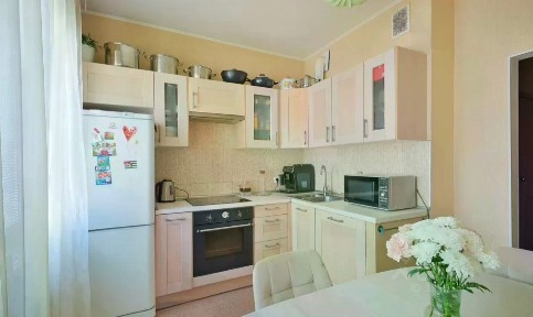 Продается 4-комн. квартира, 101,8 м²