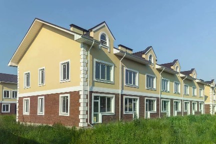 Продается 3-этажный таунхаус, 138 м²