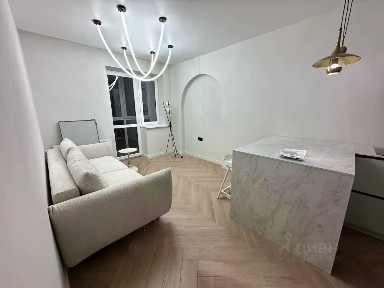 Продается 1-комн. квартира, 42 м²