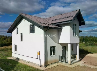 Продается 2-этажный дом, 210 м²