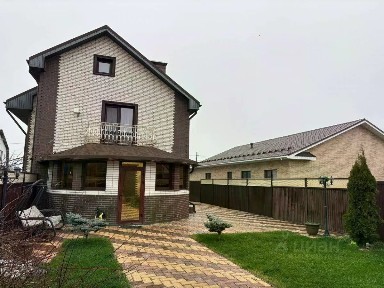 Продается 2-этажный дом, 440 м²