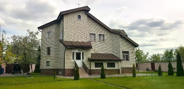 Сдается 3-этажный коттедж, 340 м²