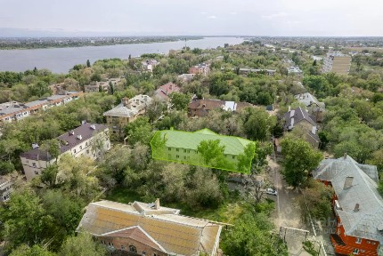 Продается здание, 915,7 м²