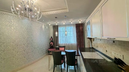Сдается 4-комн. квартира, 135 м²