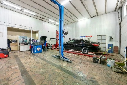 Продается готовый бизнес ⋅ автосервис, 1 300 м²