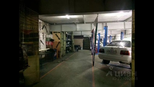 Продается бокс, 500 м²
