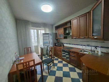 Продается 2-комн. квартира, 70,6 м²