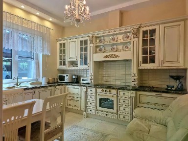 Продается 2-этажный дом, 210,4 м²