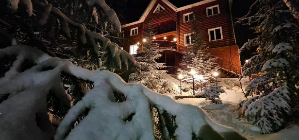 Продается 4-этажный дом, 600 м²