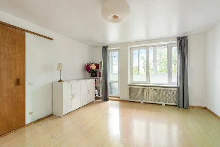 Продается 3-комн. квартира, 57,7 м²