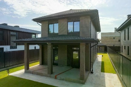 Продается 2-этажный дом, 200 м²