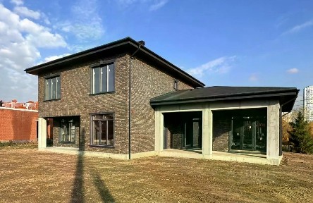 Продается 2-этажный коттедж, 300 м²