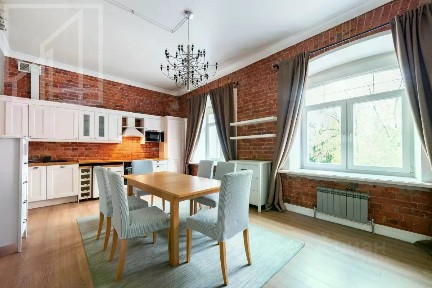Сдается 4-комн. квартира, 125 м²