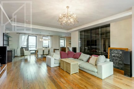 Сдается многокомнатная квартира, 320 м²