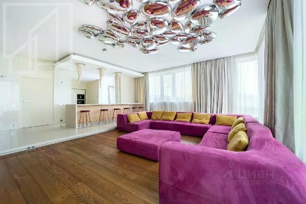 Сдается 4-комн. квартира, 215 м²