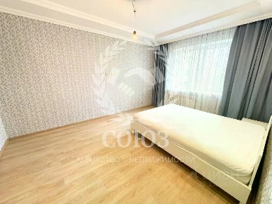 Продается 2-комн. квартира, 64,1 м²