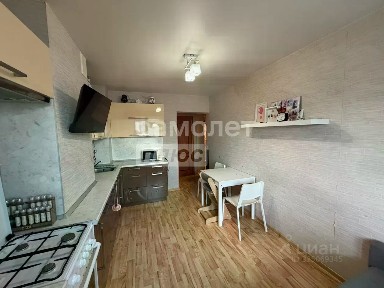 Продается 1-комн. квартира, 49,7 м²