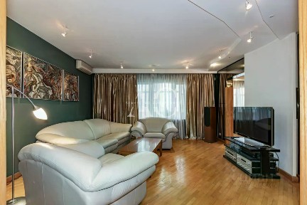 Продается многокомнатная квартира, 287 м²