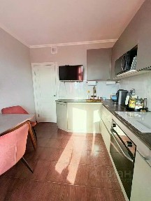 Продается 2-комн. квартира, 52 м²