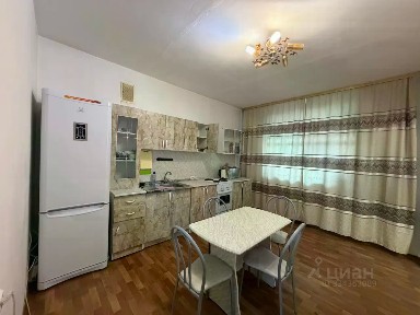 Сдается 3-комн. квартира, 120 м²