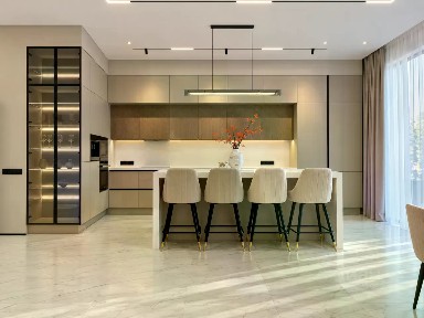 Продается 2-этажный дом, 310 м²