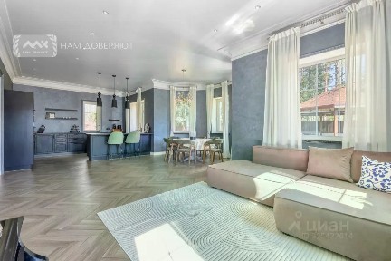 Сдается 3-этажный дом, 400 м²