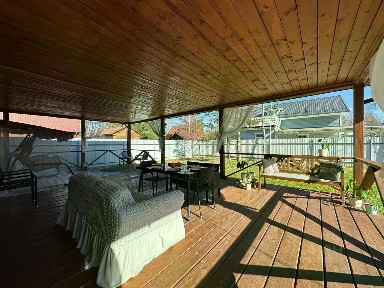 Сдается 2-этажный дом, 155 м²