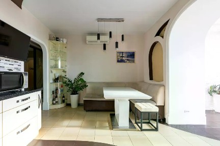 Продается 3-комн. квартира, 101,7 м²